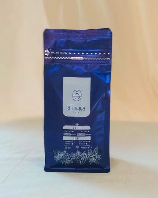 Café cultivado en micro lotes de la Sierra nevada de Santa Marta.