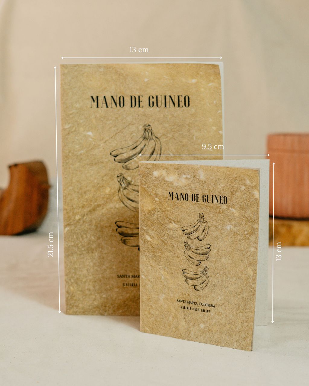 Cuaderno Ecológico con una ilustración de mano de guineo.
