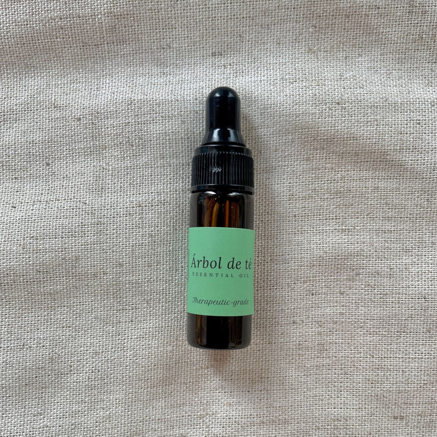 Aceite esencial de árbol de té de 5 ml.