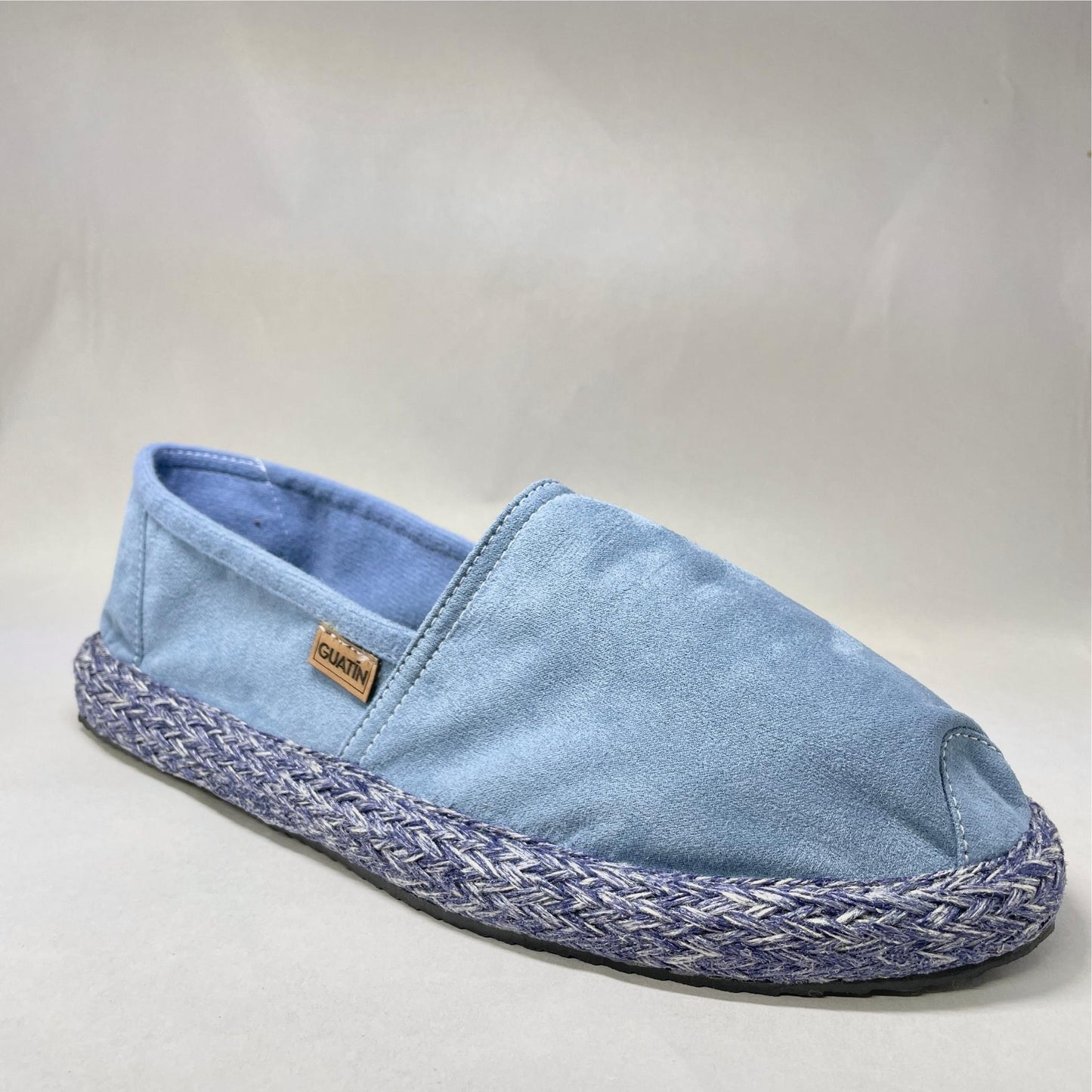 Zapatilla tipo alpargata para hombre en color azul, confeccionada en Colombia por artesanos