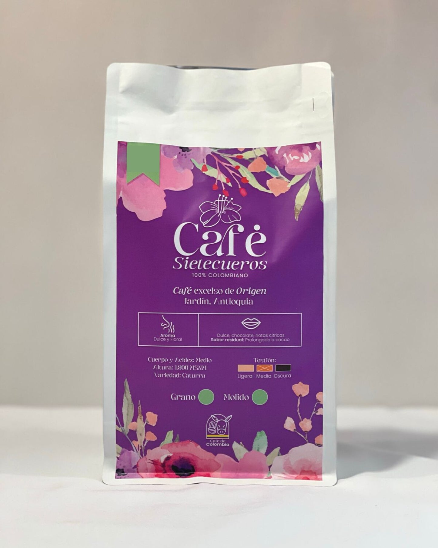 Café Sietecueros de 230 gramos cultivado por mujeres caficultoras de antioquia, Colombia