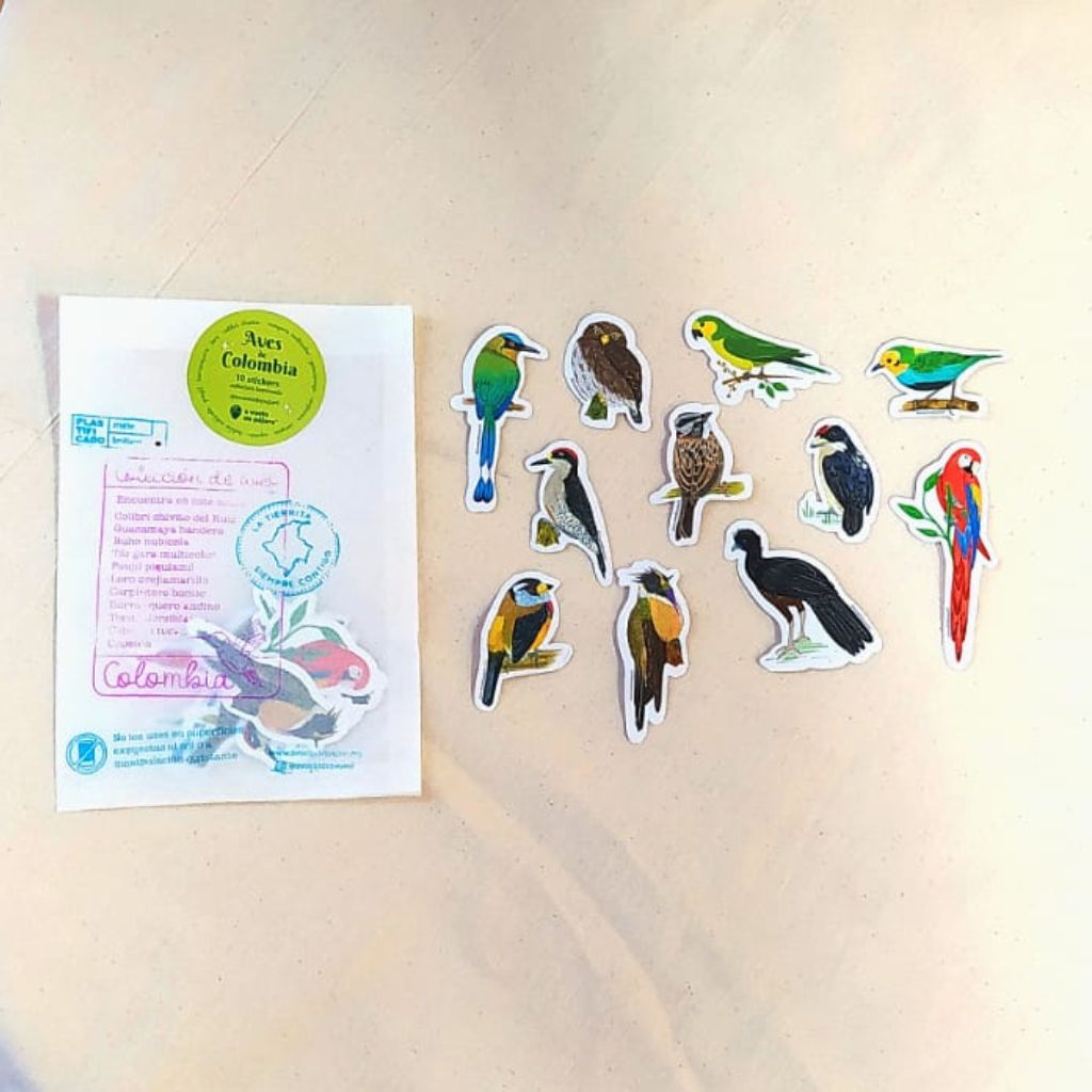 Stickers que ilustran las aves mas iconicas de Colombia.