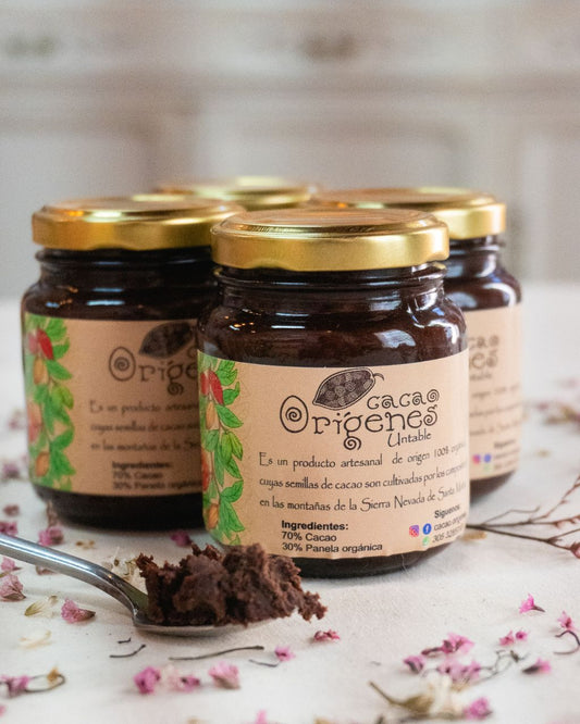 Cacao untable, orgánico y puro. Ideal para disfurtar con tostadas.