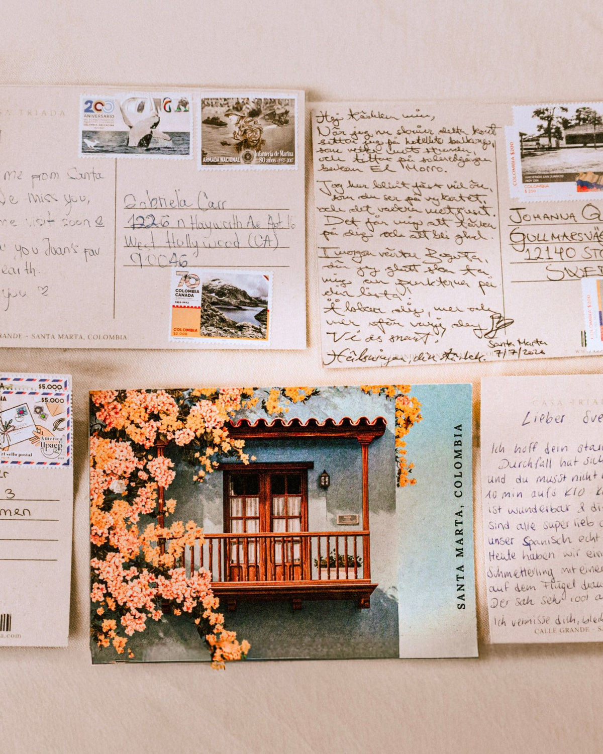 Postal de Casa Triada para acompañar un regalo con un mensaje