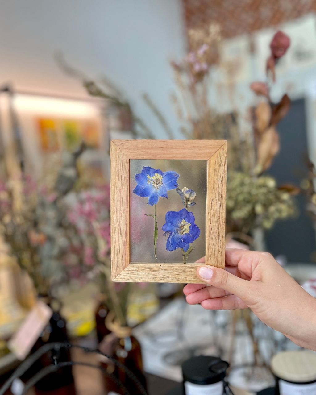 Cuadro de flores entre vidrios mini oráculo de delfos