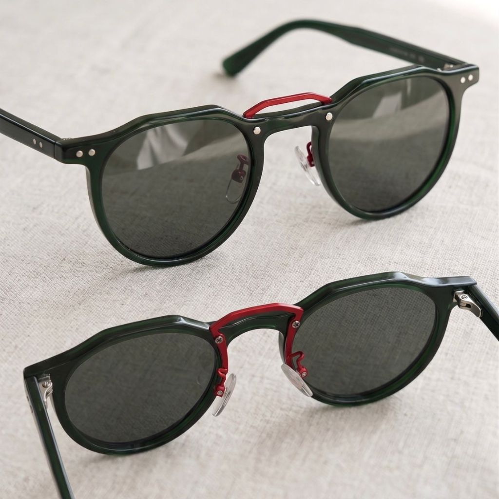 Gafas Premium en acetato verde con puente rojo